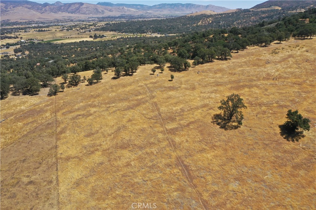 0 Arosa Road Tehachapi, CA 93561 - Photo 16 of 17 a view of a lake with a mountain