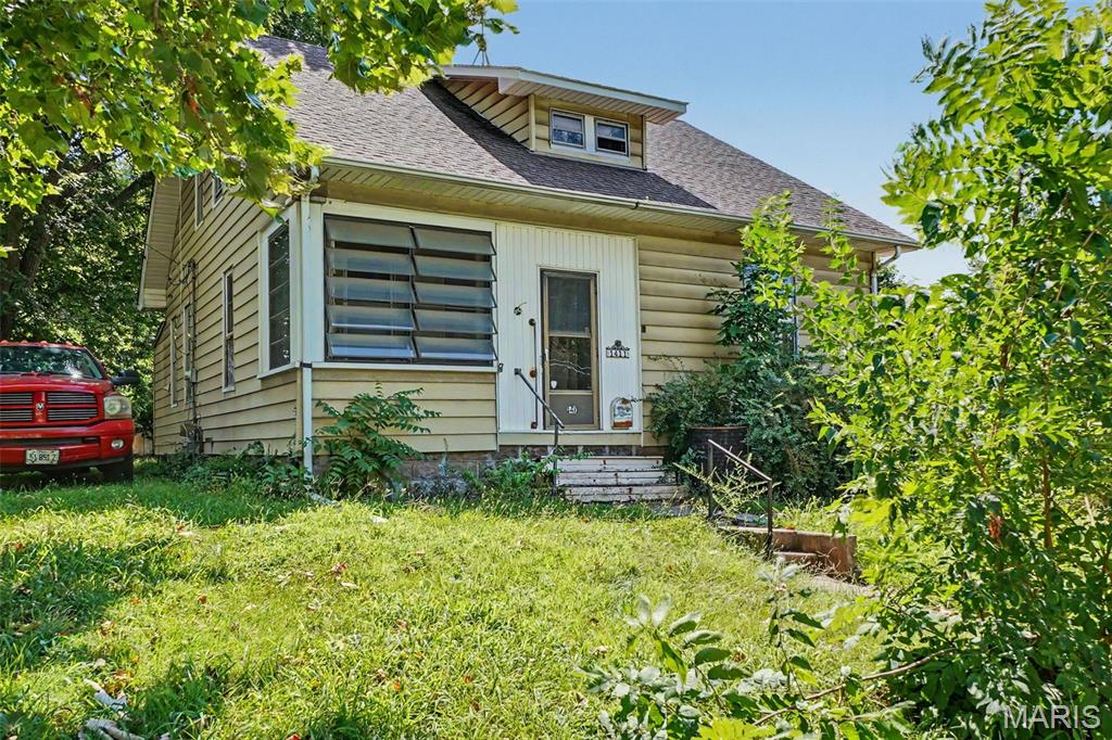 1411 Seminary Street Alton, IL 62002 - Photo 4 of 32