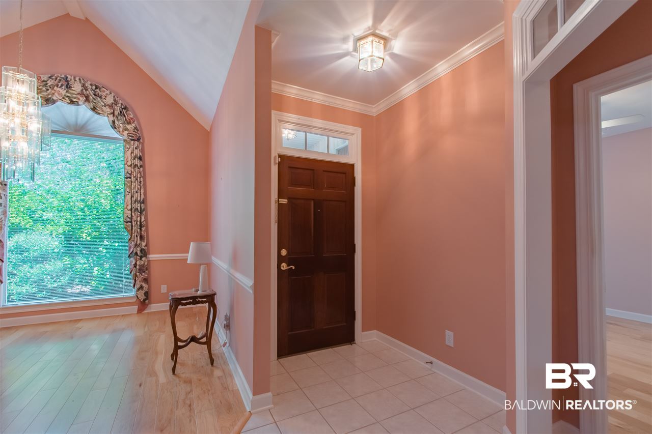 163 Hawthorne Circle Fairhope, AL 36532 - Photo 4 of 37 Foyer