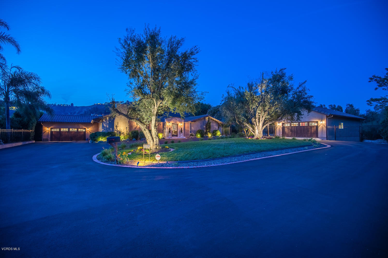 2690 Duval Road Camarillo, CA 93012 - Photo 13 of 59 2690 Duval Rd Camarillo CA-large-013-003