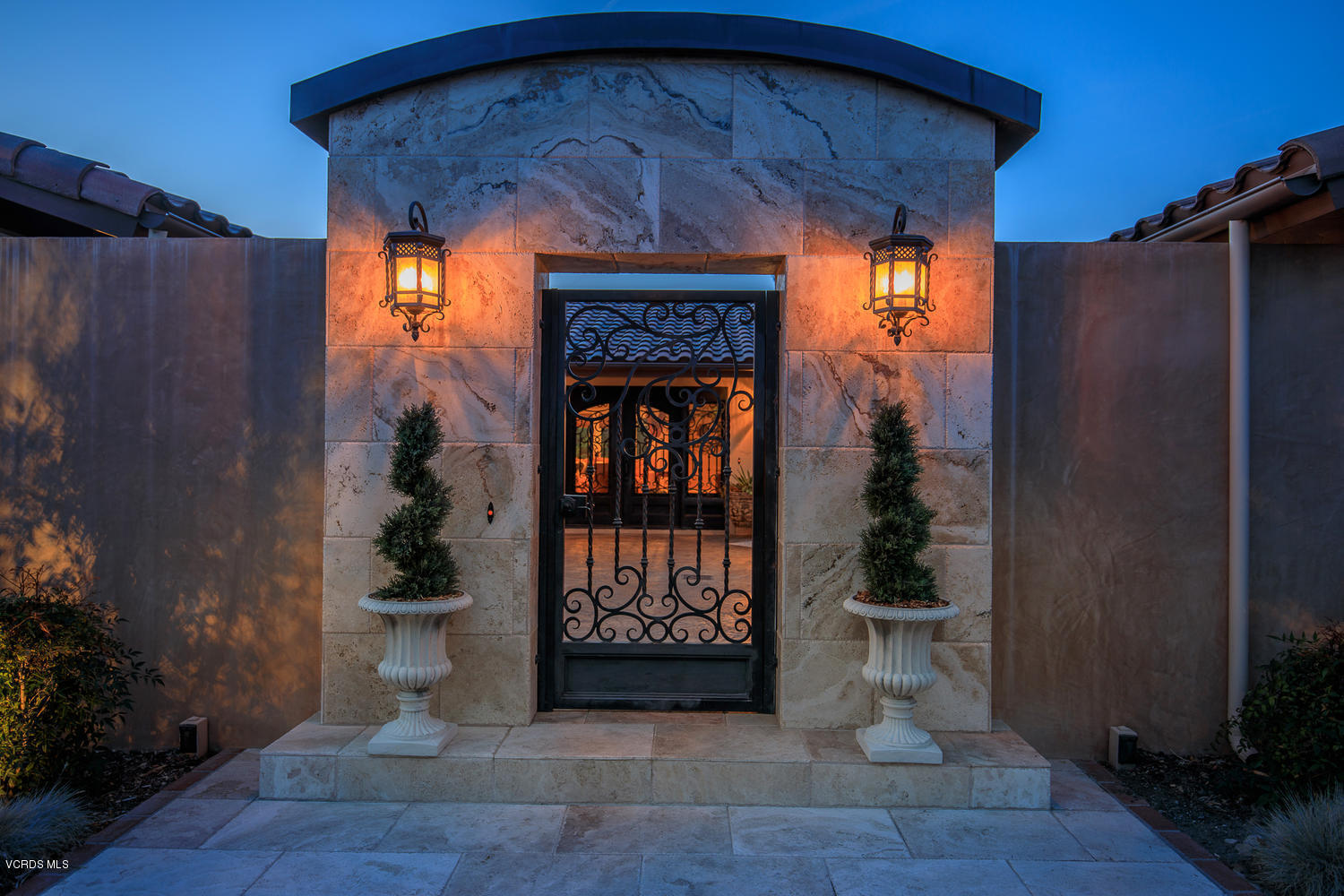 2690 Duval Road Camarillo, CA 93012 - Photo 15 of 59 2690 Duval Rd Camarillo CA-large-015-004