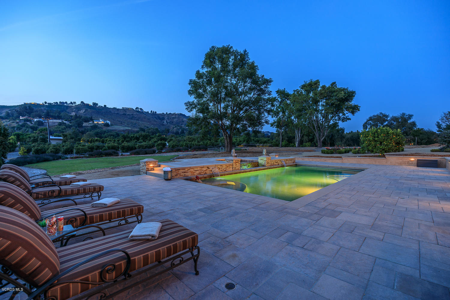 2690 Duval Road Camarillo, CA 93012 - Photo 23 of 59 2690 Duval Rd Camarillo CA-large-023-009
