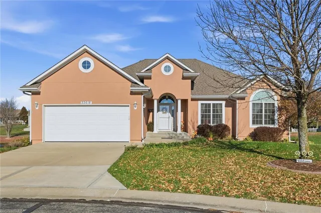 $475,000 | 22618 Cole Court, Peculiar, MO 64078