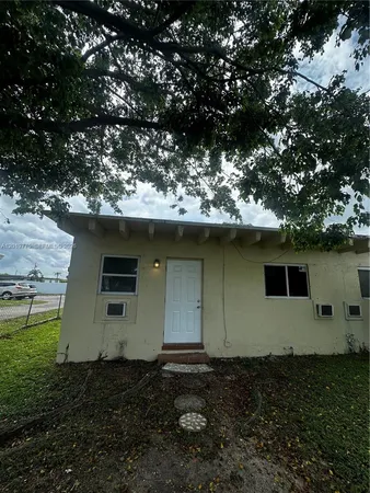 $1,600 | 26510 Southwest 138th Avenue, Unit A, Homestead, FL 33032