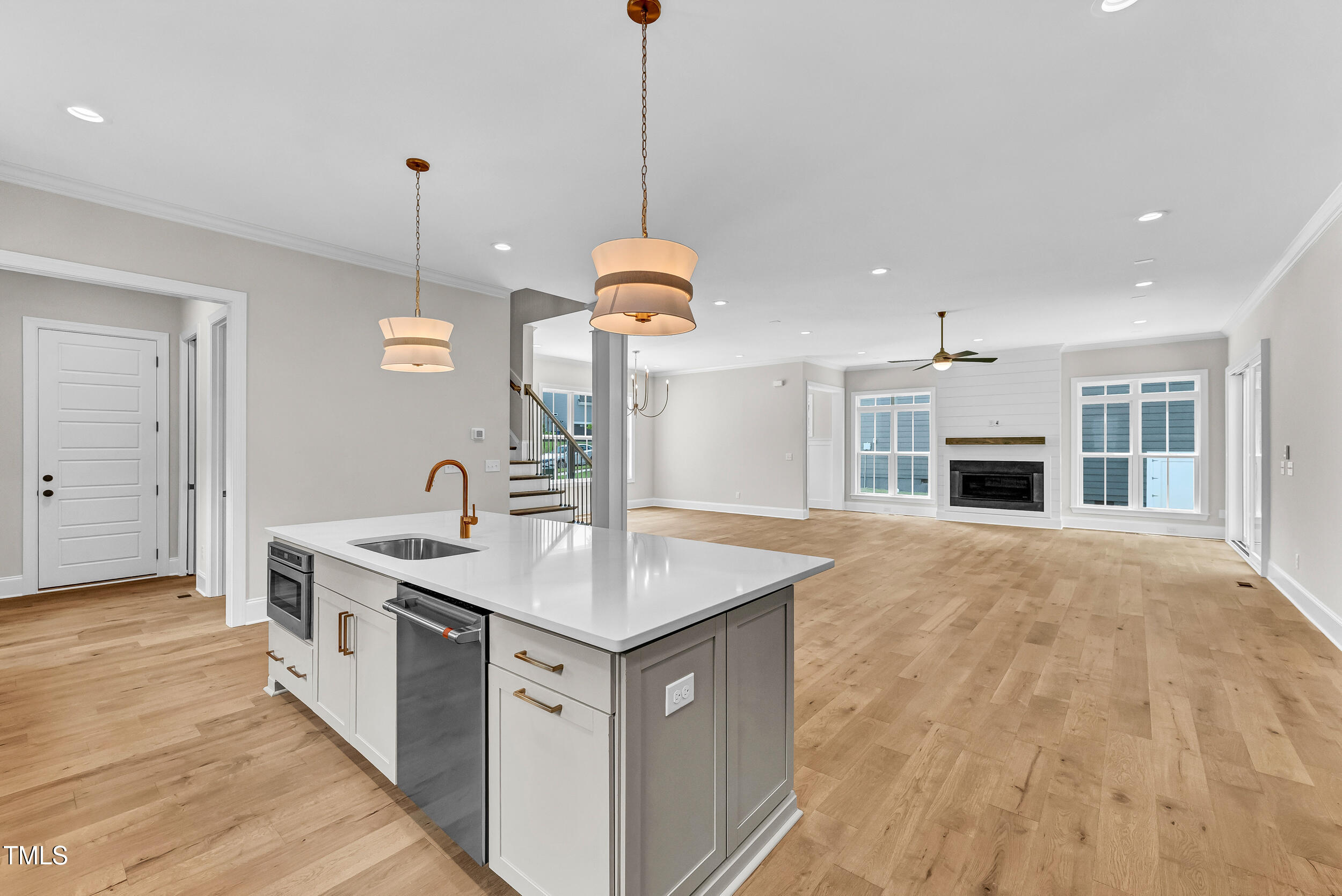 12912 Grey Willow Drive Raleigh, NC 27613 - Photo 15 of 49 14_12912willowgreydr-interior-10
