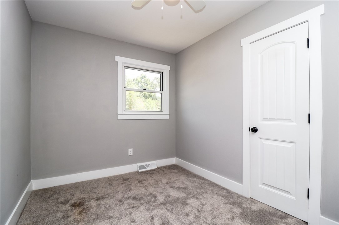 206 Mark Street Easley, SC 29640 - Photo 8 of 21