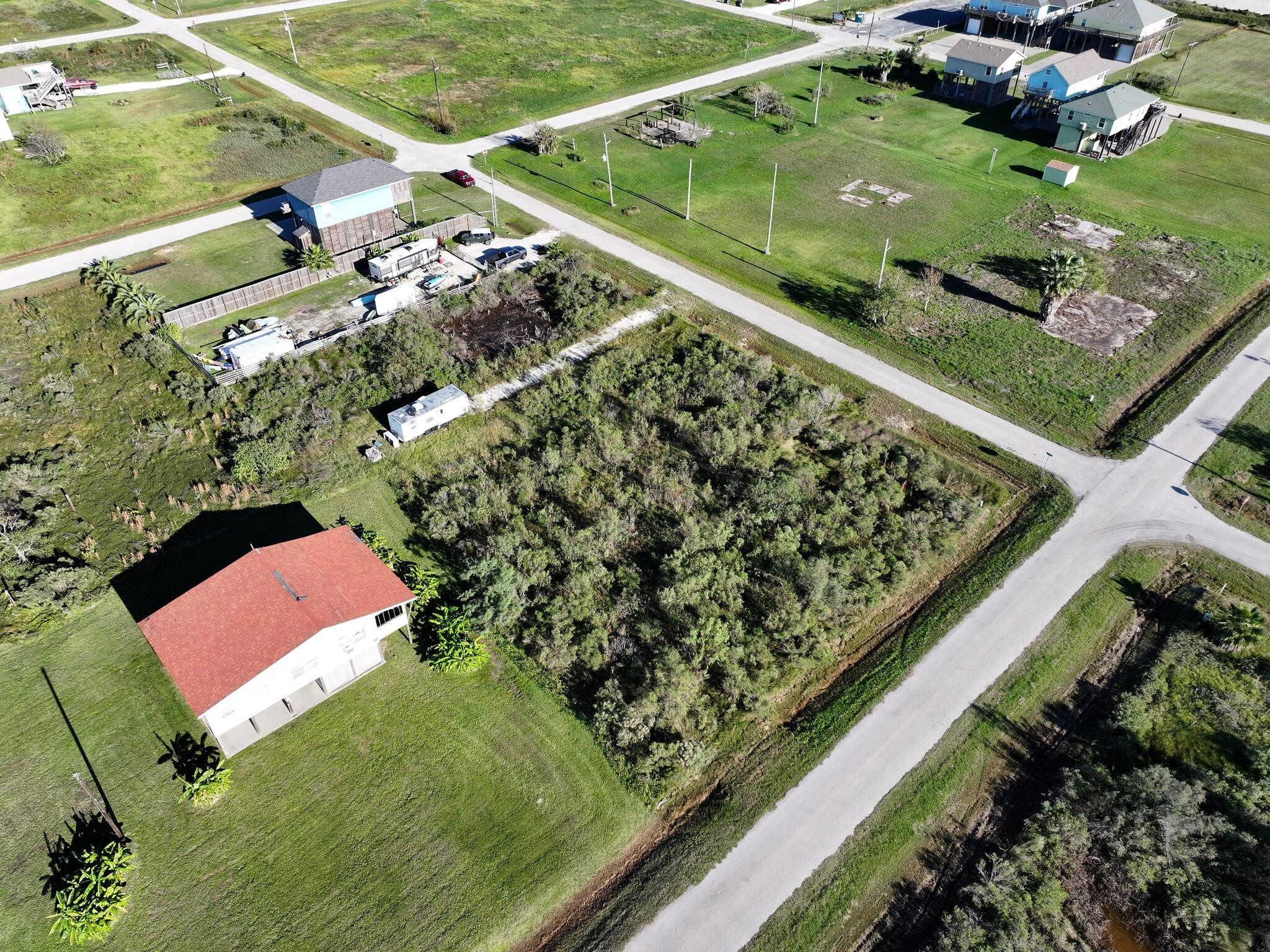 1503 Front Avenue Port Bolivar, TX 77650 - Photo 11 of 33