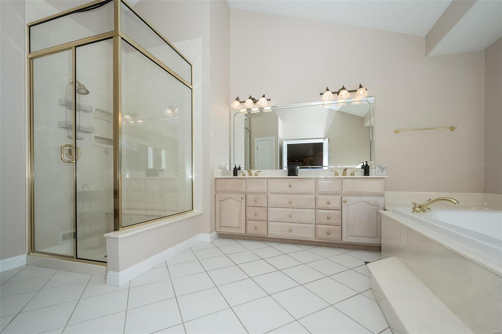 13540 Sunset Ridge Lane St. Louis, MO 63128 - Photo 33 of 67 Gallery Image 33