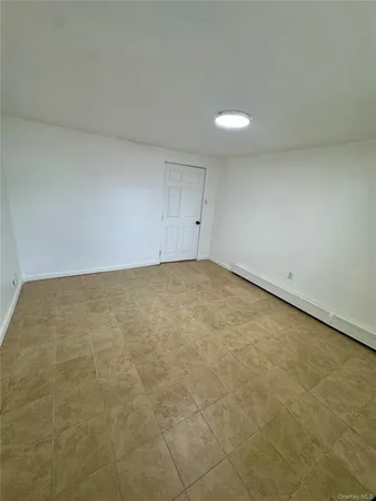 $2,500 | 15 New York Avenue, Bay Shore, NY 11706