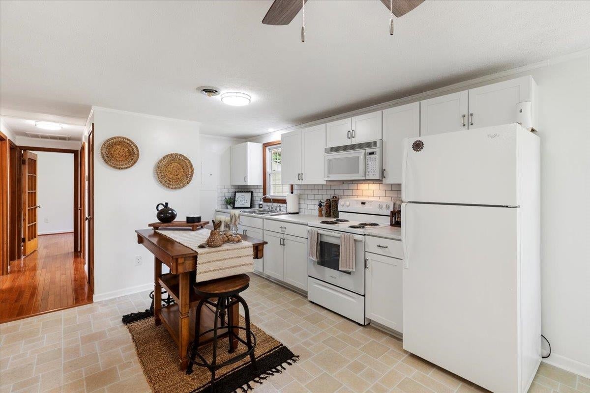 3074 7 Mile Tree Road Christiansburg, VA 24073 - Photo 14 of 57 Gallery Image 14