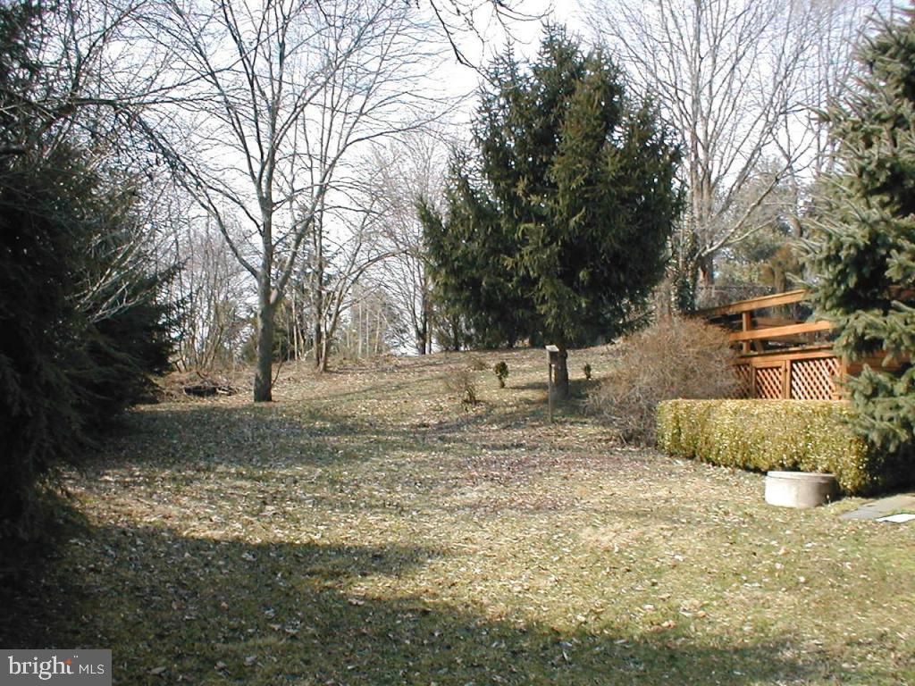 378 Ironstone Ridge Road Lancaster, PA 17603 - Photo 5 of 17