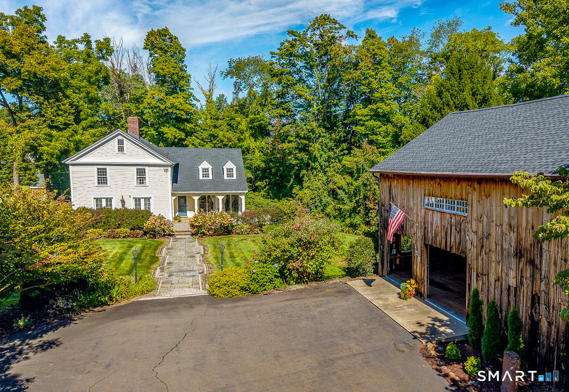 428 Simsbury Road Bloomfield, CT 06002 - Photo 1 of 40 Gallery Image 1