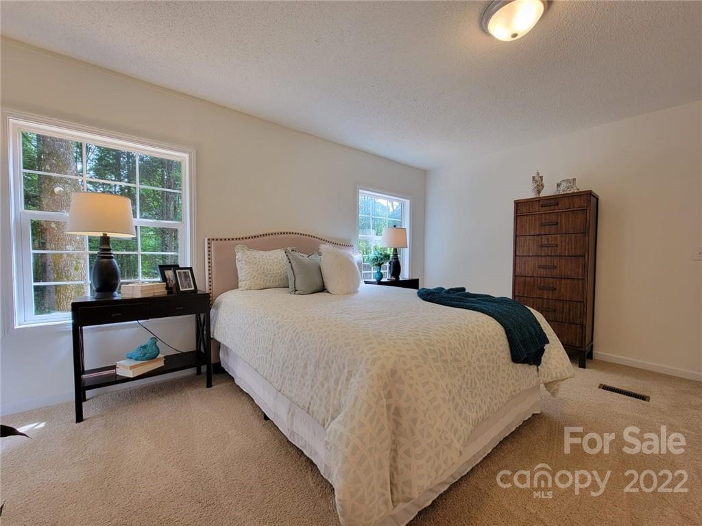 10450 Single Tree Lane Davidson, NC 28036 - Photo 15 of 34 Gallery Image 15