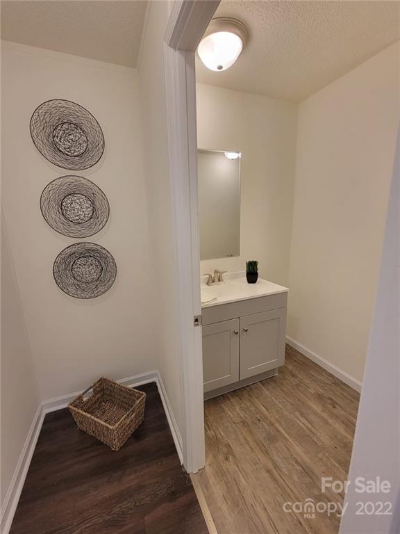 10450 Single Tree Lane Davidson, NC 28036 - Photo 18 of 34 Gallery Image 18