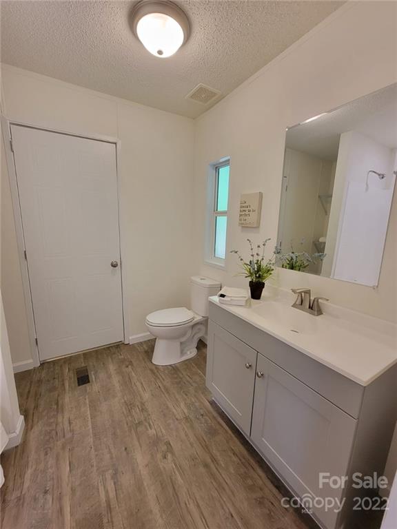 10450 Single Tree Lane Davidson, NC 28036 - Photo 20 of 34 Gallery Image 20