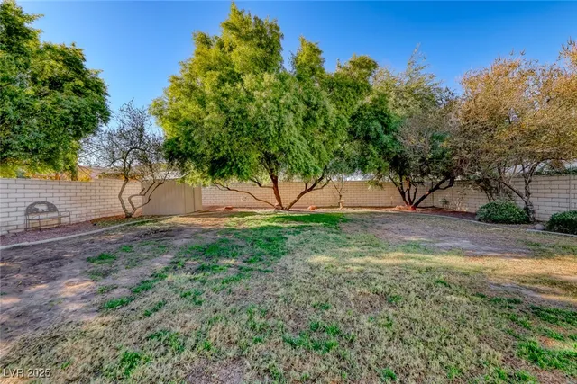 $635,000 | 123 Ultra Drive, Henderson, NV 89074