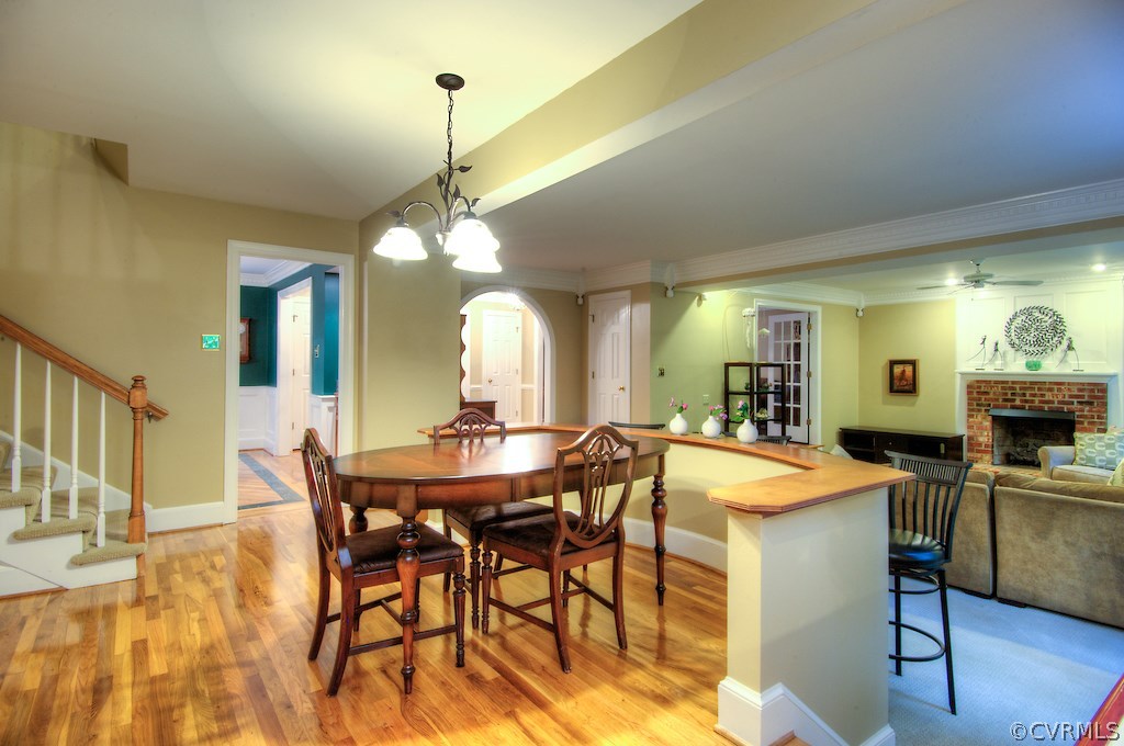 5911 Watch Harbour Road Midlothian, VA 23112 - Photo 8 of 24 Breakfast nook. Note the newly refinished wood fl