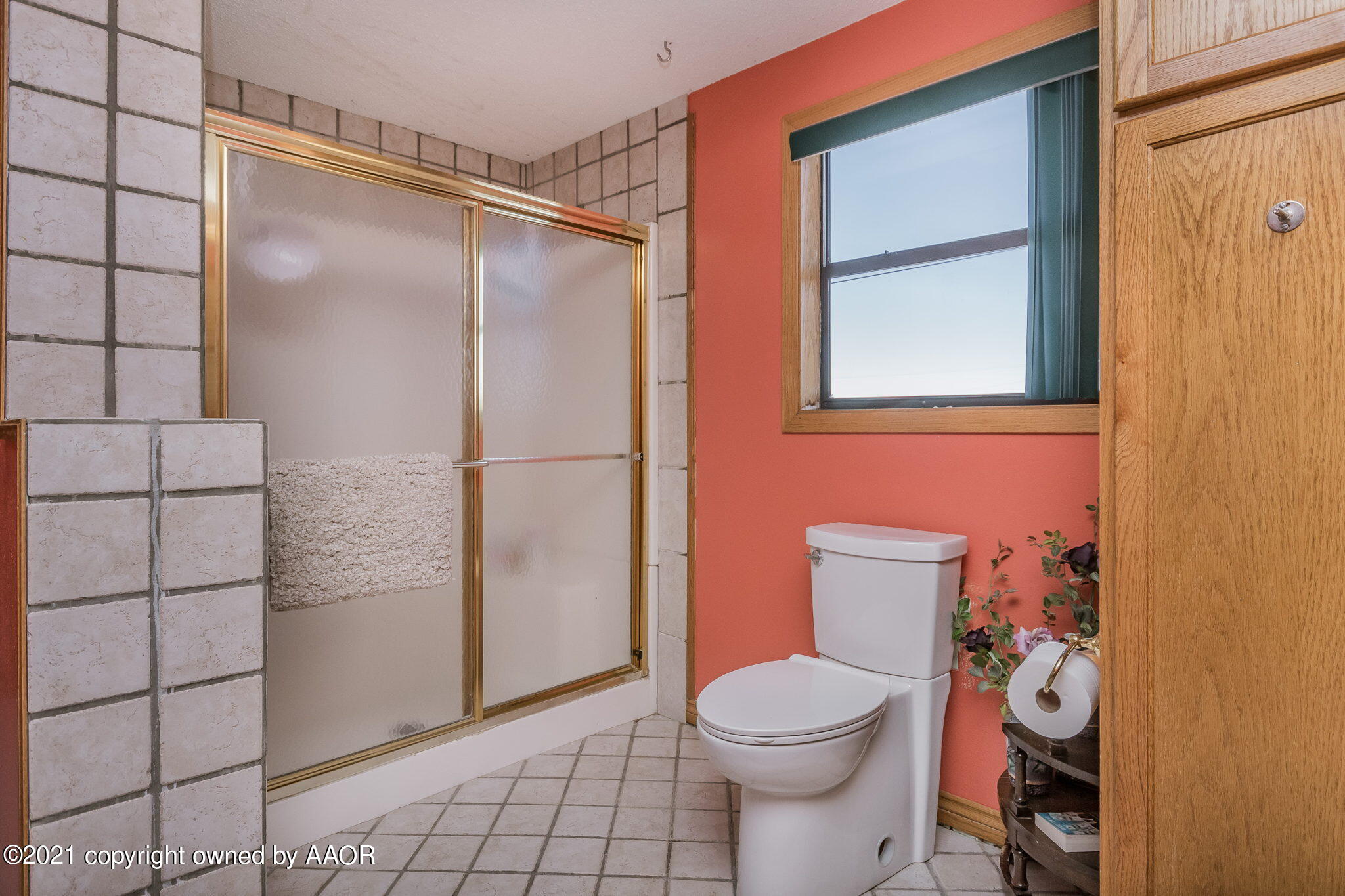 227 Largo Trail Fritch, TX 79036 - Photo 23 of 36 24-web-or-mls-Master Bathroom-2
