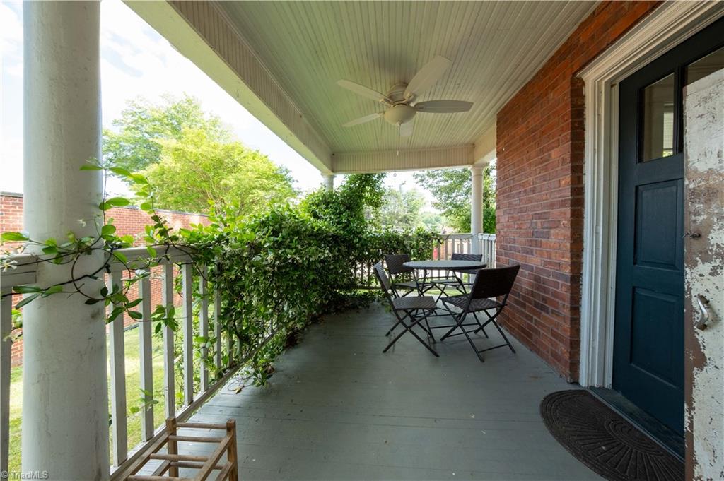 226 West Main Street Elkin, NC 28621 - Photo 3 of 24