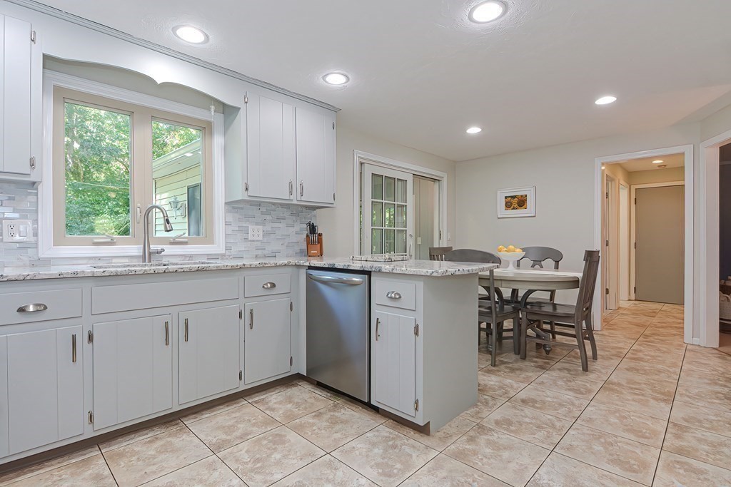 115 Dalton Road Holliston, MA 01746 - Photo 16 of 42 Gallery Image 16
