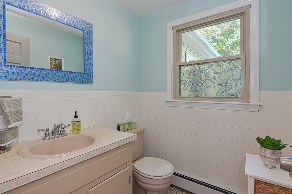115 Dalton Road Holliston, MA 01746 - Photo 25 of 42 Gallery Image 25