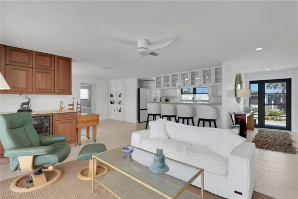 $1,195,000 | 120 Albatross Street, Fort Myers Beach, FL 33931