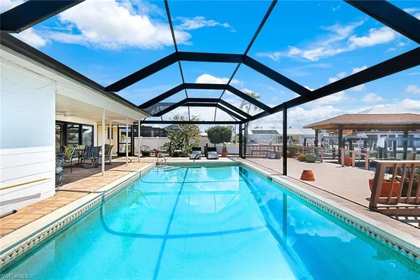 $1,195,000 | 120 Albatross Street, Fort Myers Beach, FL 33931