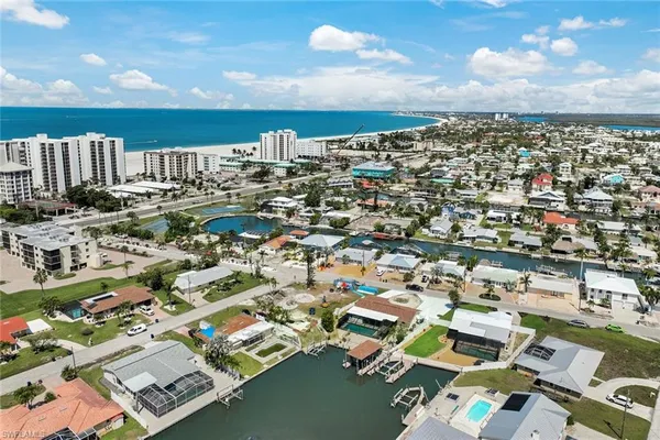 $1,195,000 | 120 Albatross Street, Fort Myers Beach, FL 33931