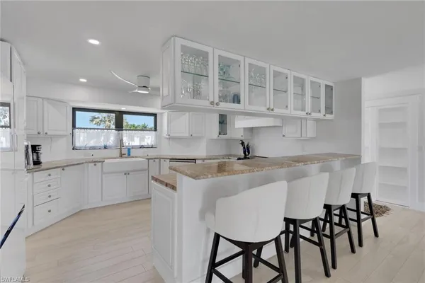 $1,195,000 | 120 Albatross Street, Fort Myers Beach, FL 33931