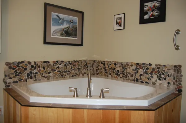 $847,222 | 48 Kingsley Farm Road, Gouldsboro, ME 04607