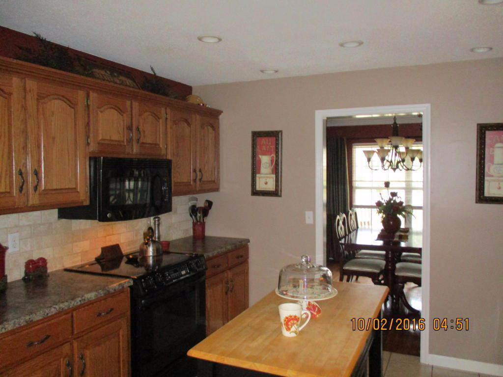66 Harvest Lane Rock Spring, GA 30739 - Photo 4 of 15 66kitchen
