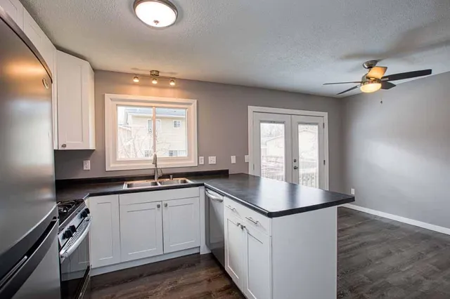 $339,900 | 4429 Slater Road, Eagan, MN 55122