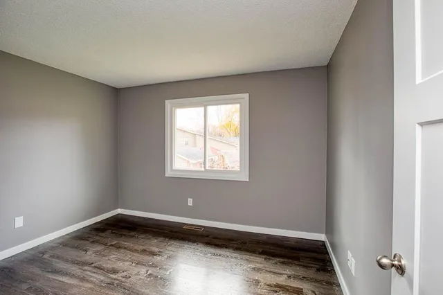 $339,900 | 4429 Slater Road, Eagan, MN 55122