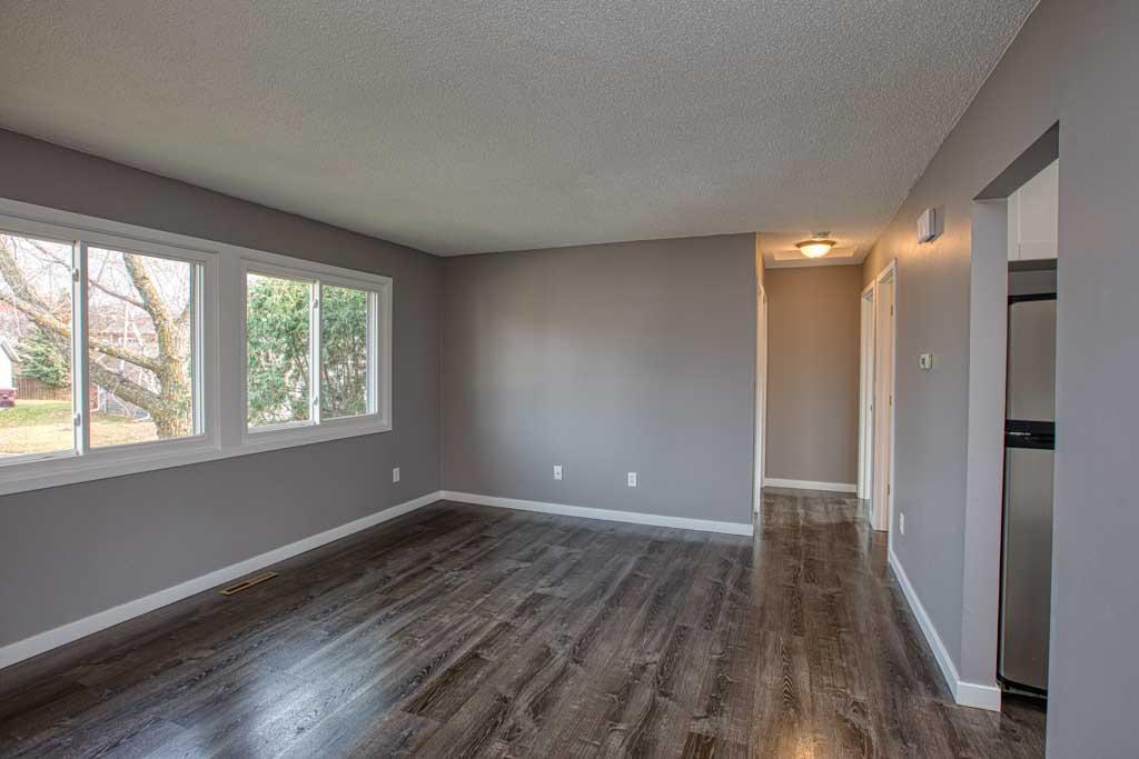 4429 Slater Road Eagan, MN 55122 - Photo 4 of 25