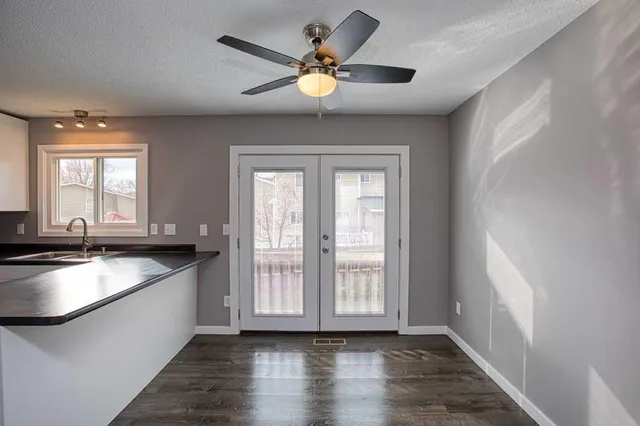 $339,900 | 4429 Slater Road, Eagan, MN 55122