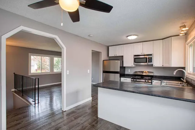 $339,900 | 4429 Slater Road, Eagan, MN 55122