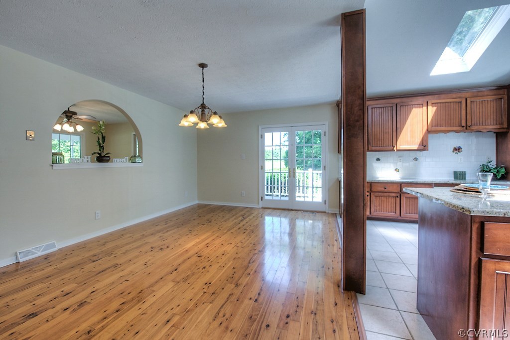 9826 River Road Petersburg, VA 23803 - Photo 9 of 32 Gallery Image 9