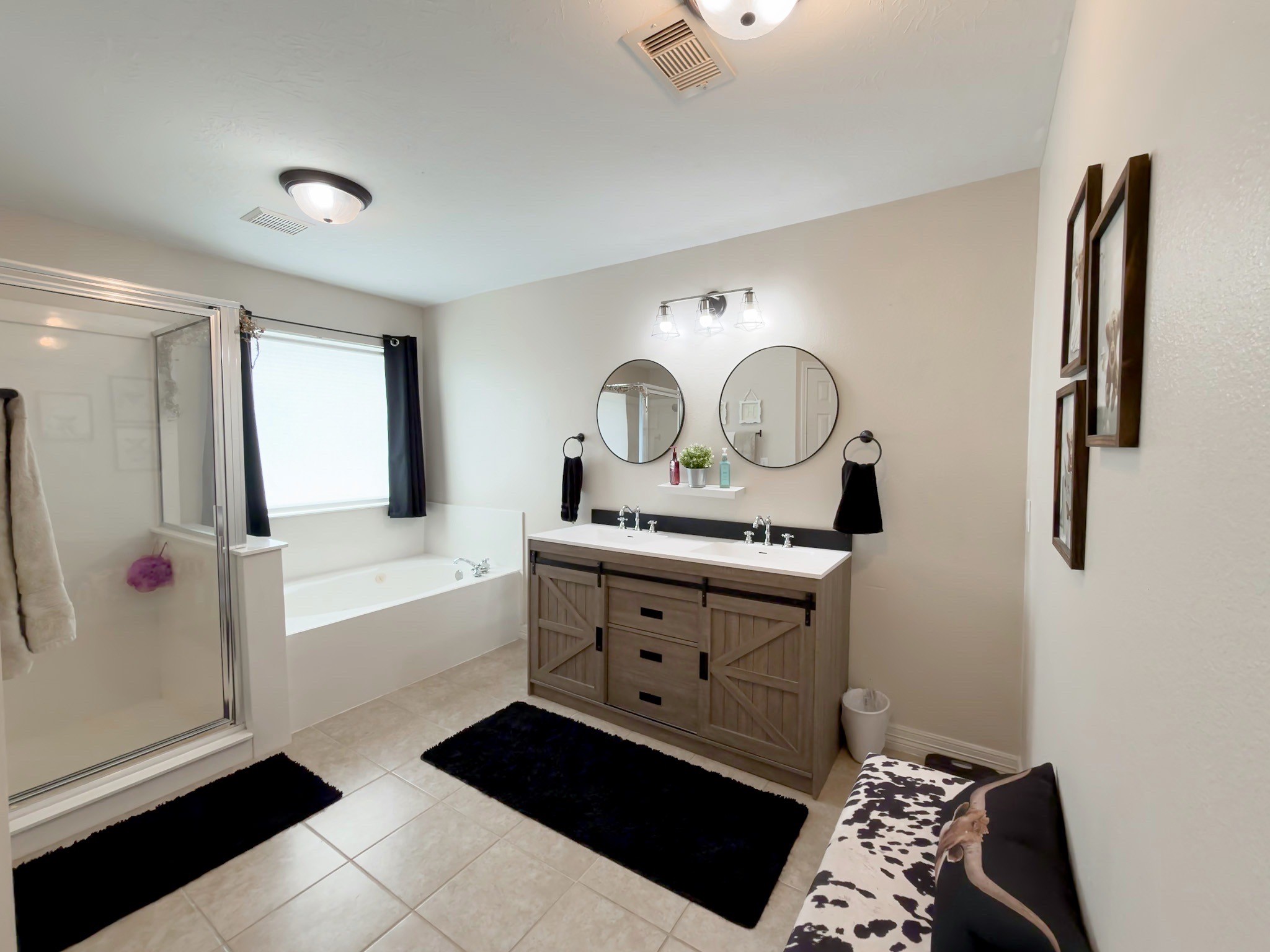 14302 Austin Bayou Drive Rosharon, TX 77583 - Photo 9 of 22 a bathroom with a sink and a mirror