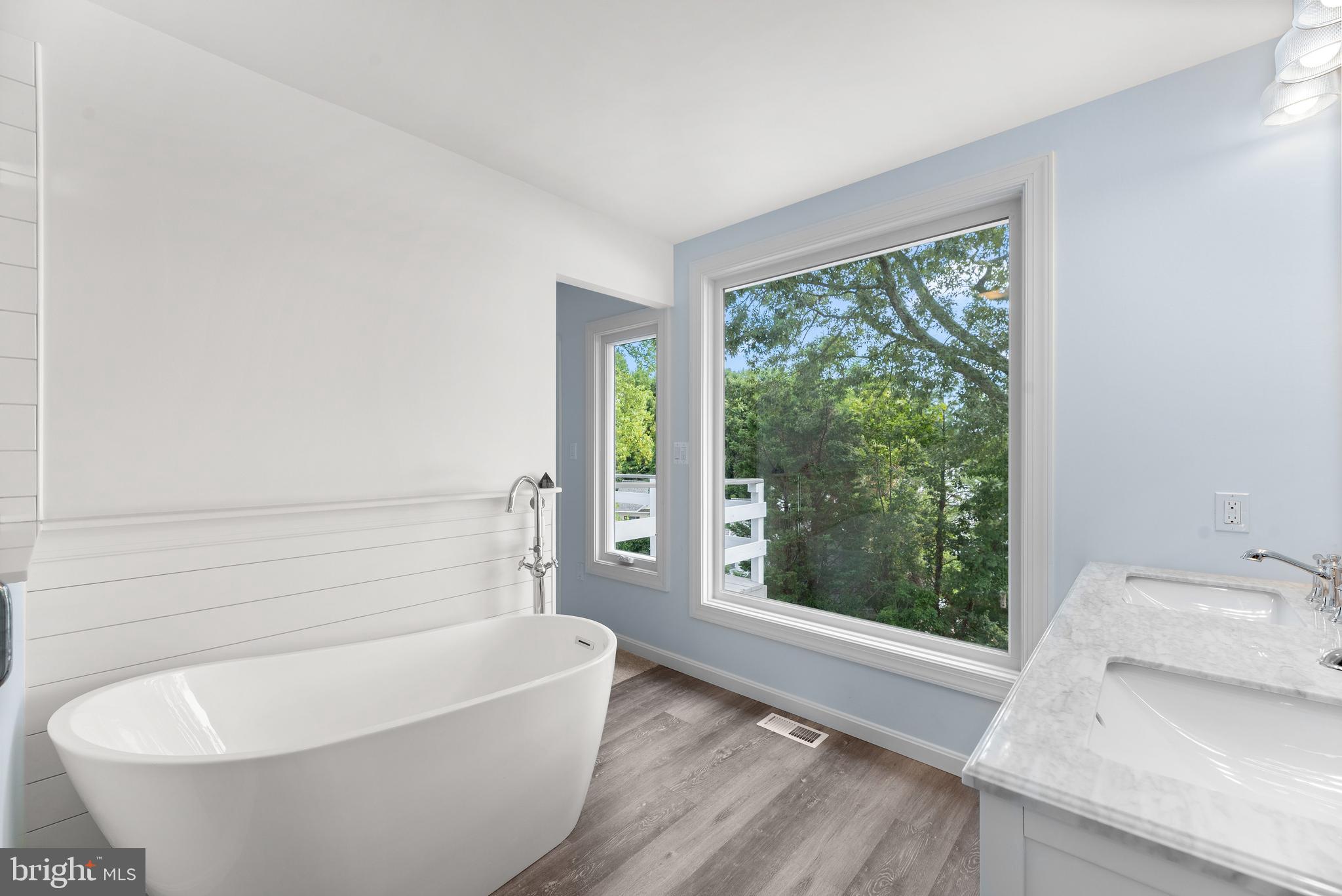 3071 Riverview Road Riva, MD 21140 - Photo 18 of 39 Free standing soaking tub