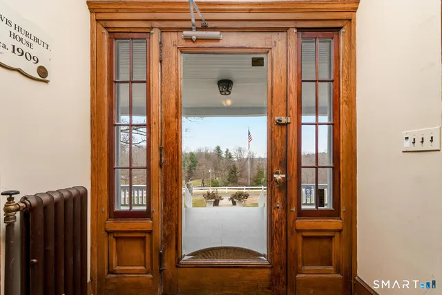 $1,199,000 | 475 Danbury Road, Wilton, CT 06897