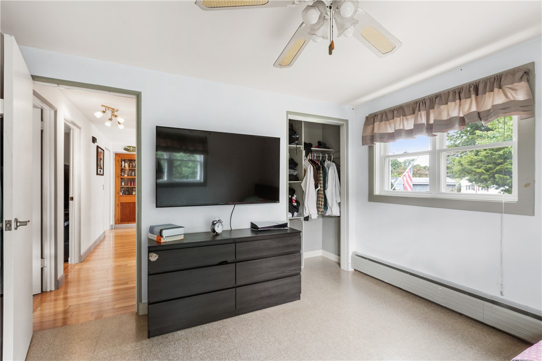 332 Vineyard Road Warwick, RI 02889 - Photo 13 of 31 Gallery Image 13