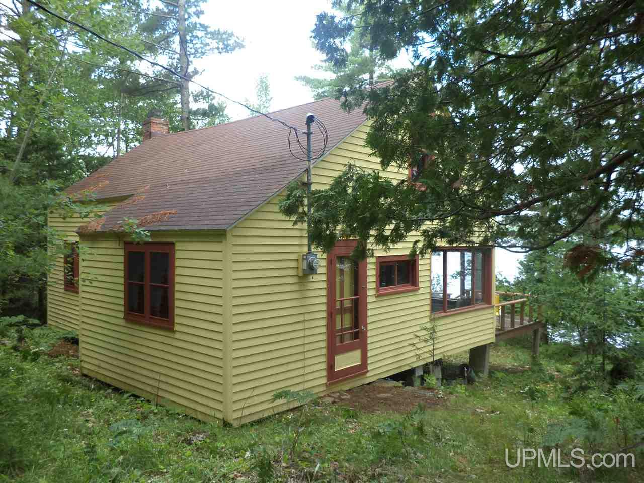 47033 Lower Point Mills Road Hancock, MI 49930 - Photo 3 of 5 Gallery Image 3