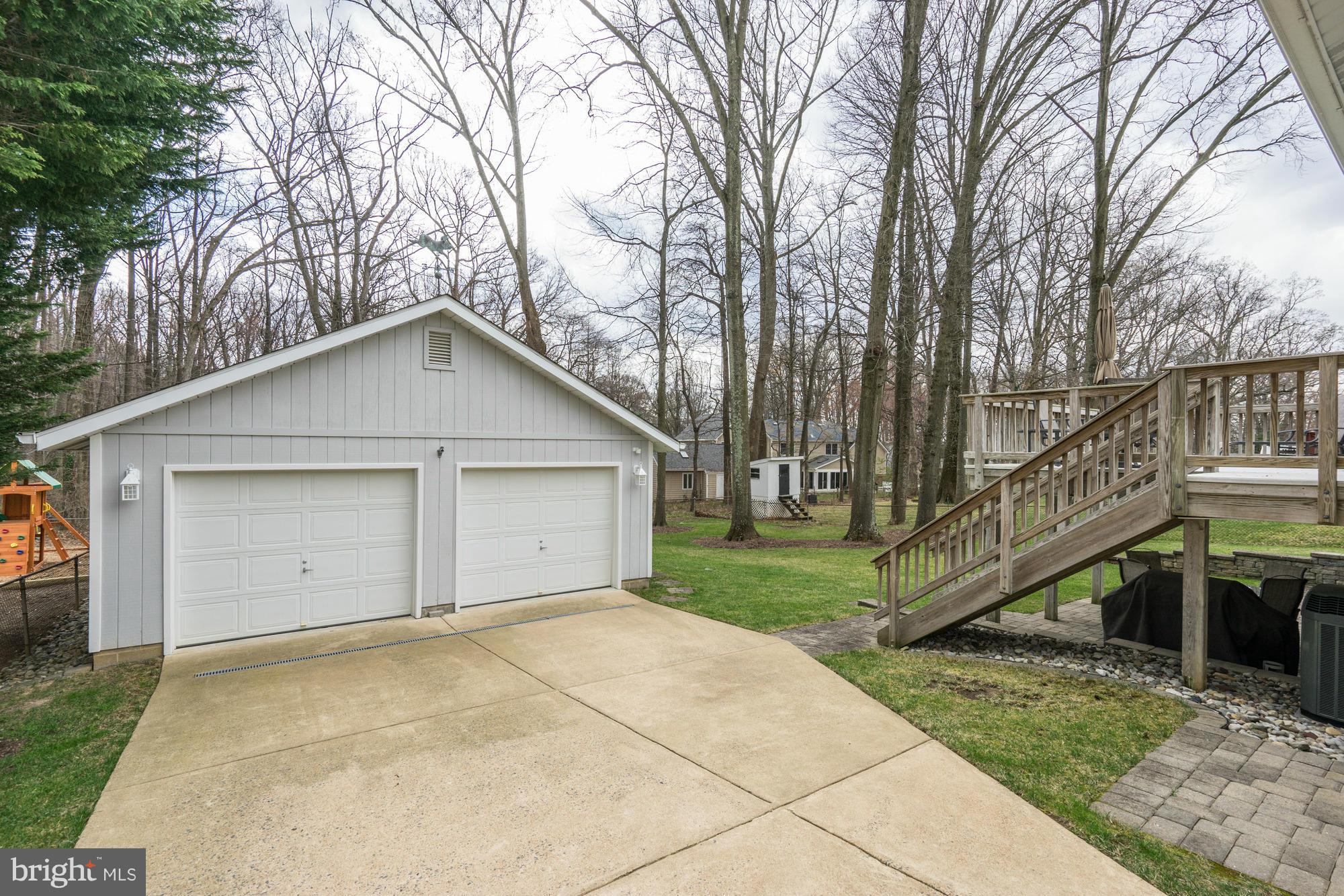 606 Kingsley Road Southwest Vienna, VA 22180 - Photo 24 of 29 Exterior (Rear)