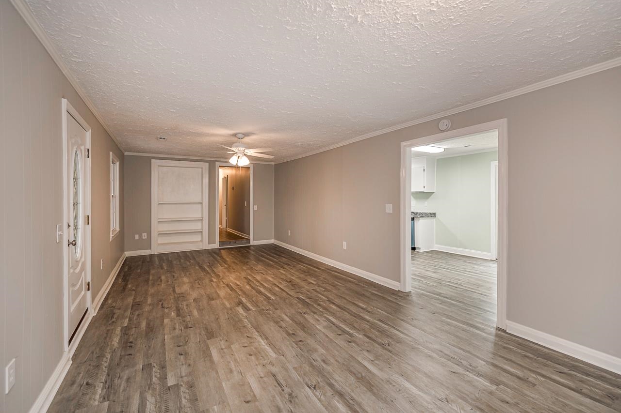 501 Harris Bridge Road Woodruff, SC 29388 - Photo 4 of 23 Gallery Image 4