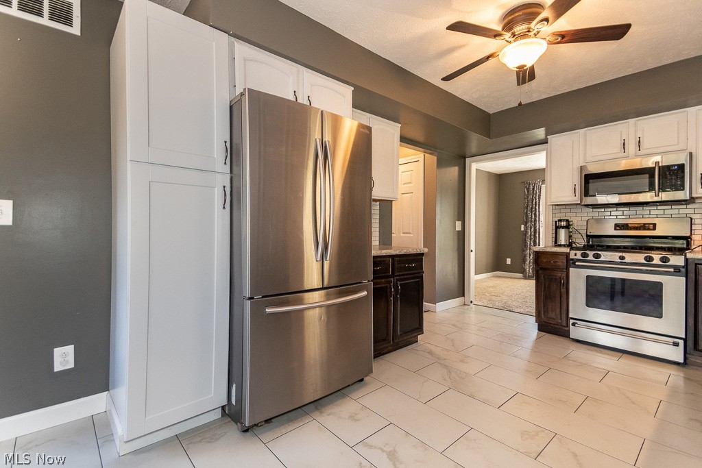 8175 Proctor Road Painesville, OH 44077 - Photo 4 of 32