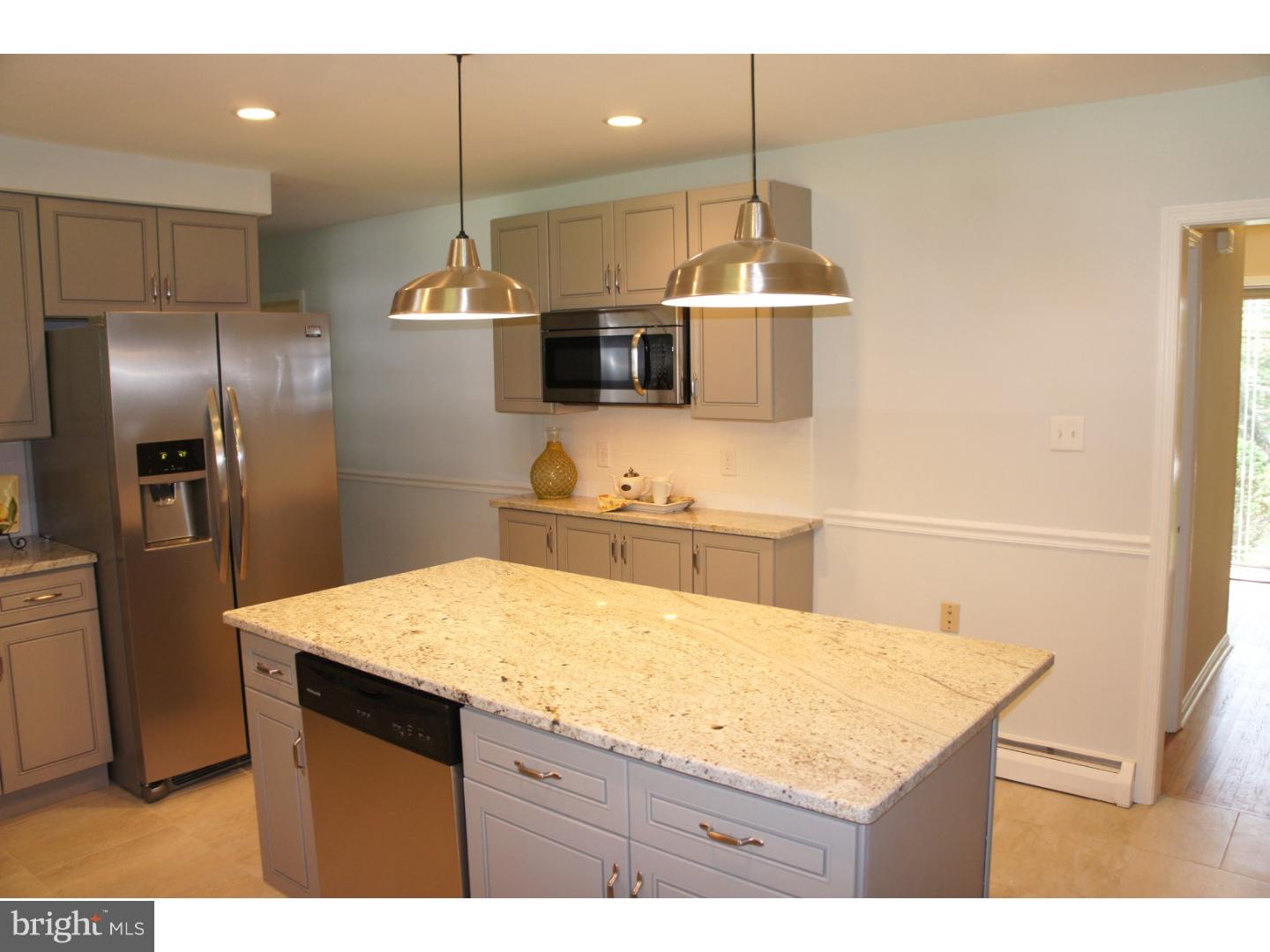 256 Howarth Road Media, PA 19063 - Photo 10 of 25 Kitchen