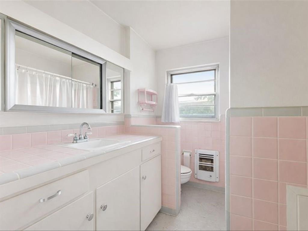 6718 Hialeah Drive Dallas, TX 75214 - Photo 12 of 15 VIRTUAL rendering of what the main bathroom could look like