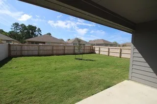 $1,800 | 210 Barton Creek, Huntsville, TX 77340