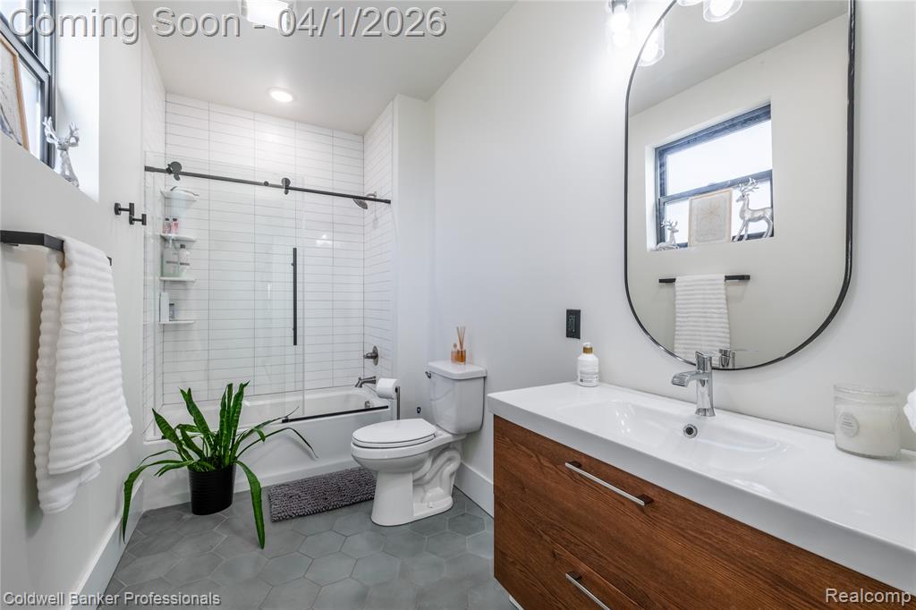 2407 Pollard Road Lansing, MI 48911 - Photo 8 of 17 Gallery Image 8