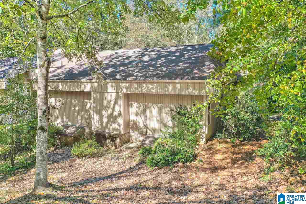 1850 Hamilton Road Pelham, AL 35124 - Photo 4 of 43